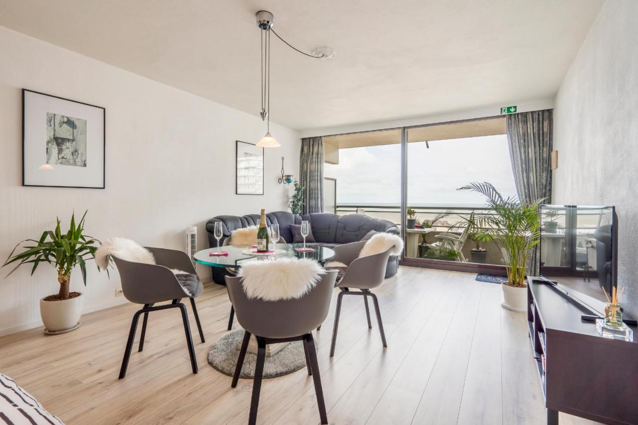 Luxueuze Vakantiestudio Met Zeezicht En Terras In Oostende Екстер'єр фото