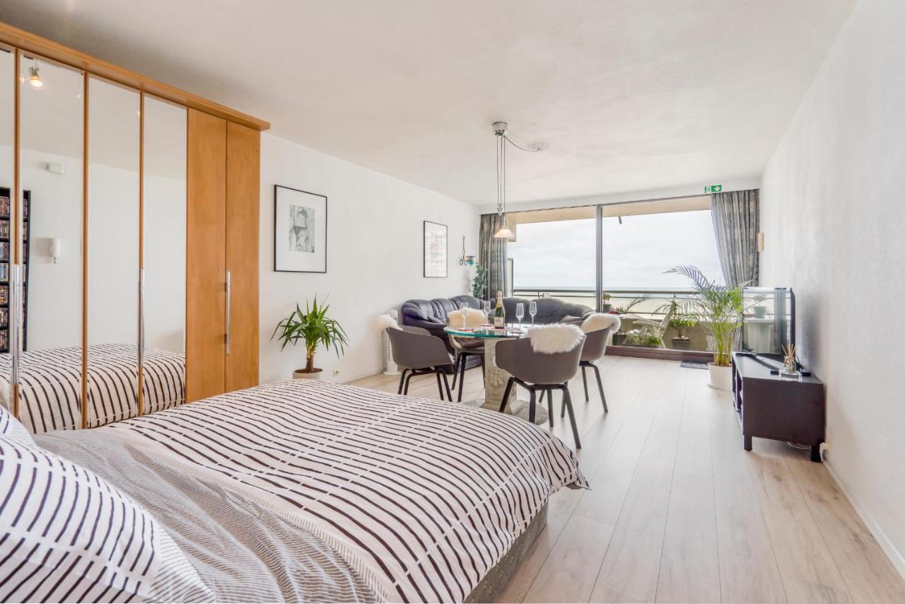 Luxueuze Vakantiestudio Met Zeezicht En Terras In Oostende Екстер'єр фото